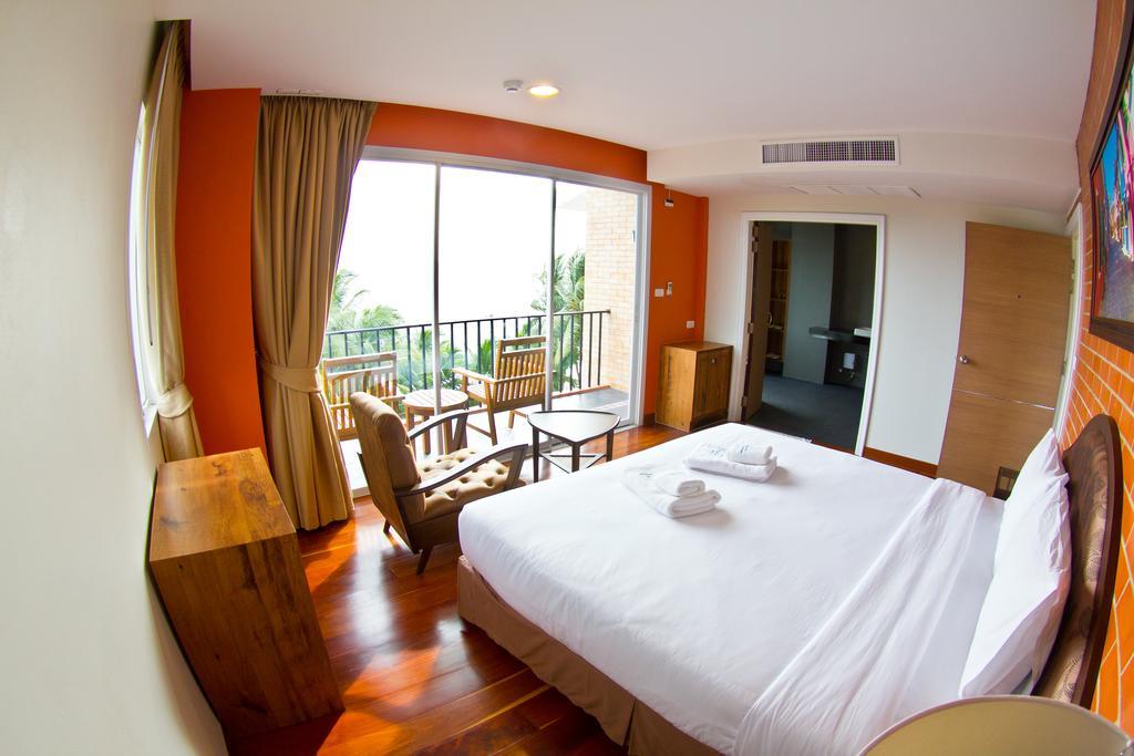 Hotel Coasta Bangsaen Pattaya Zimmer foto